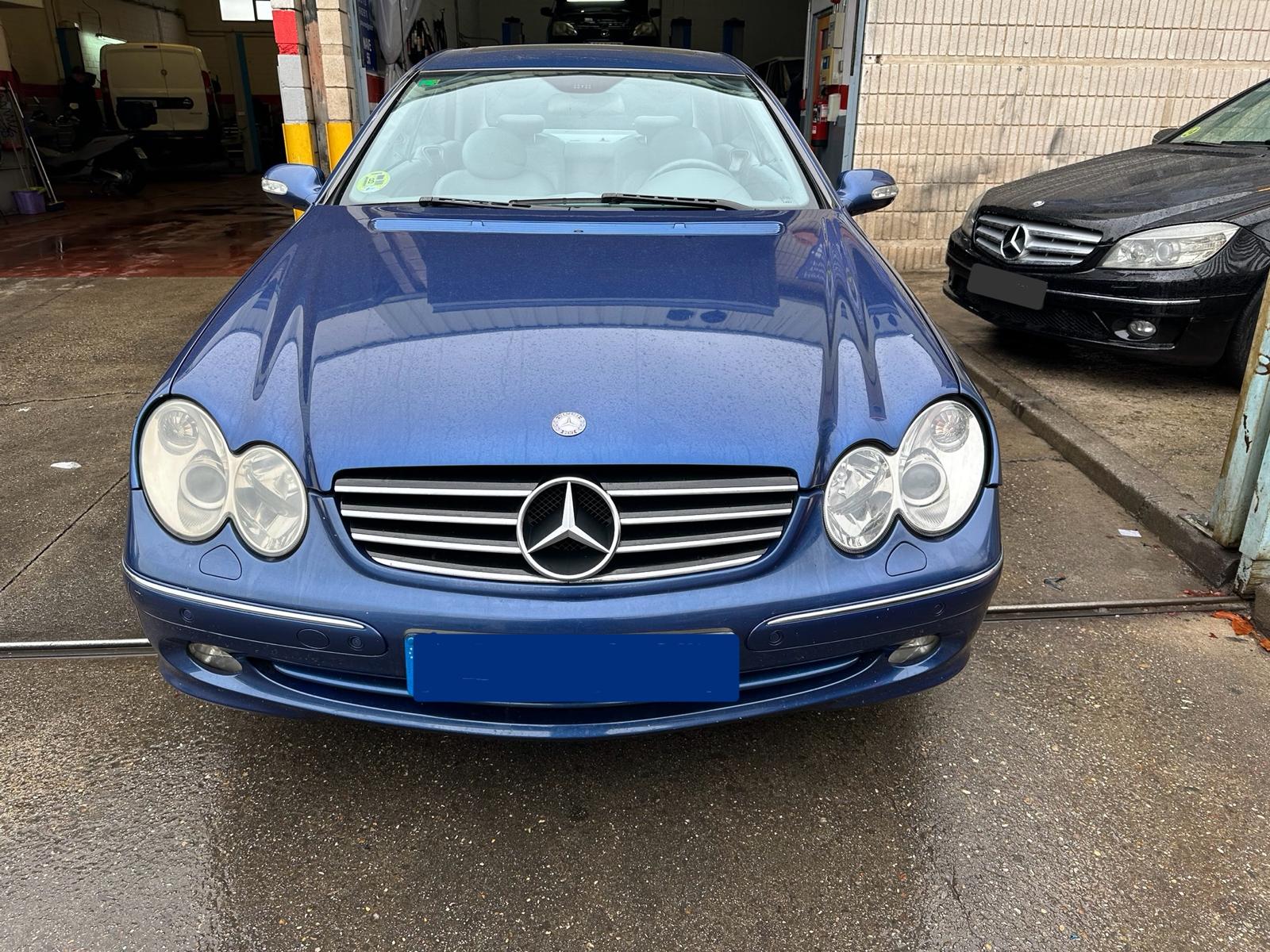 
								Mercedes CLK 500 full									
