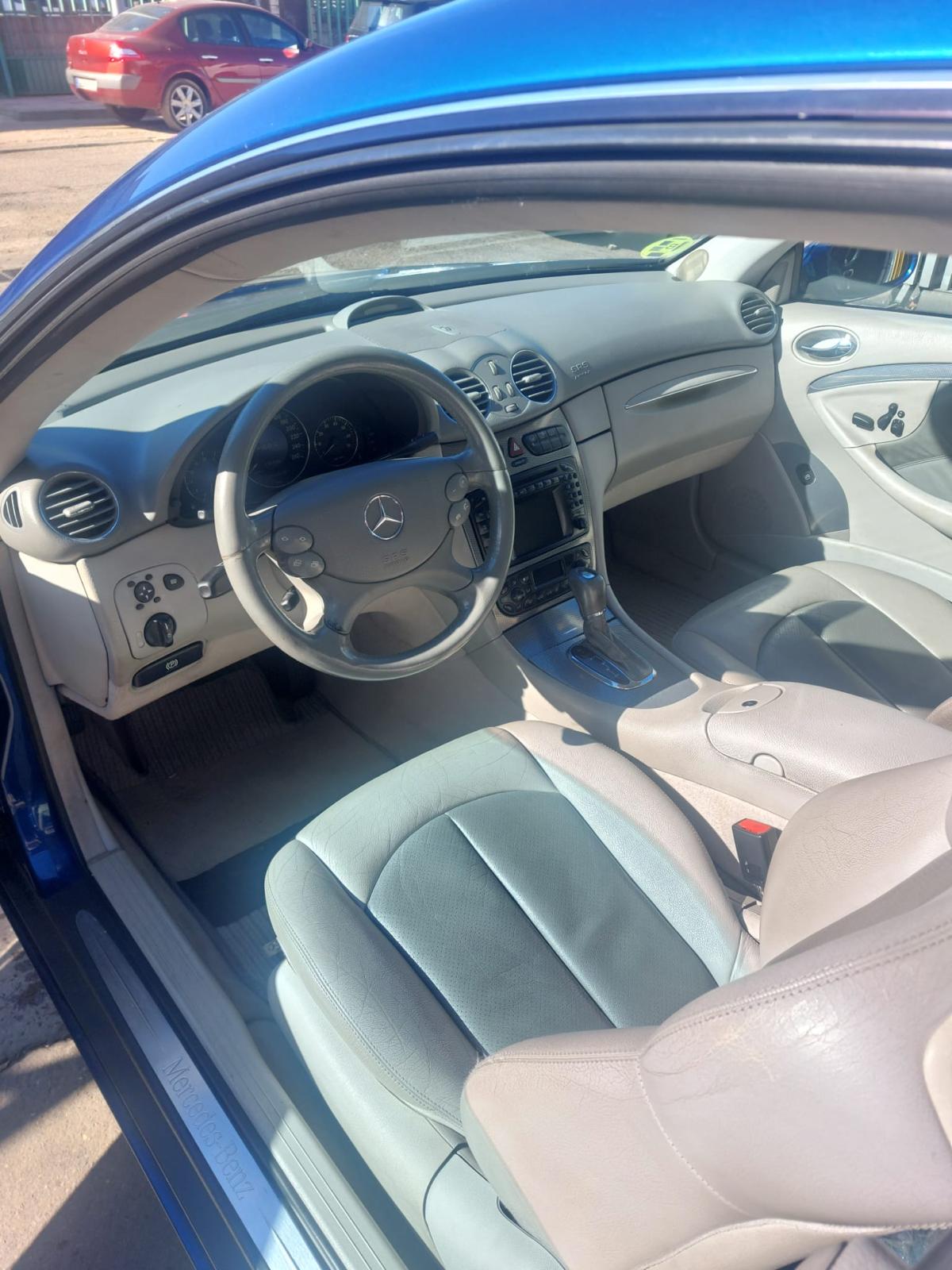 
								Mercedes CLK 500 full									