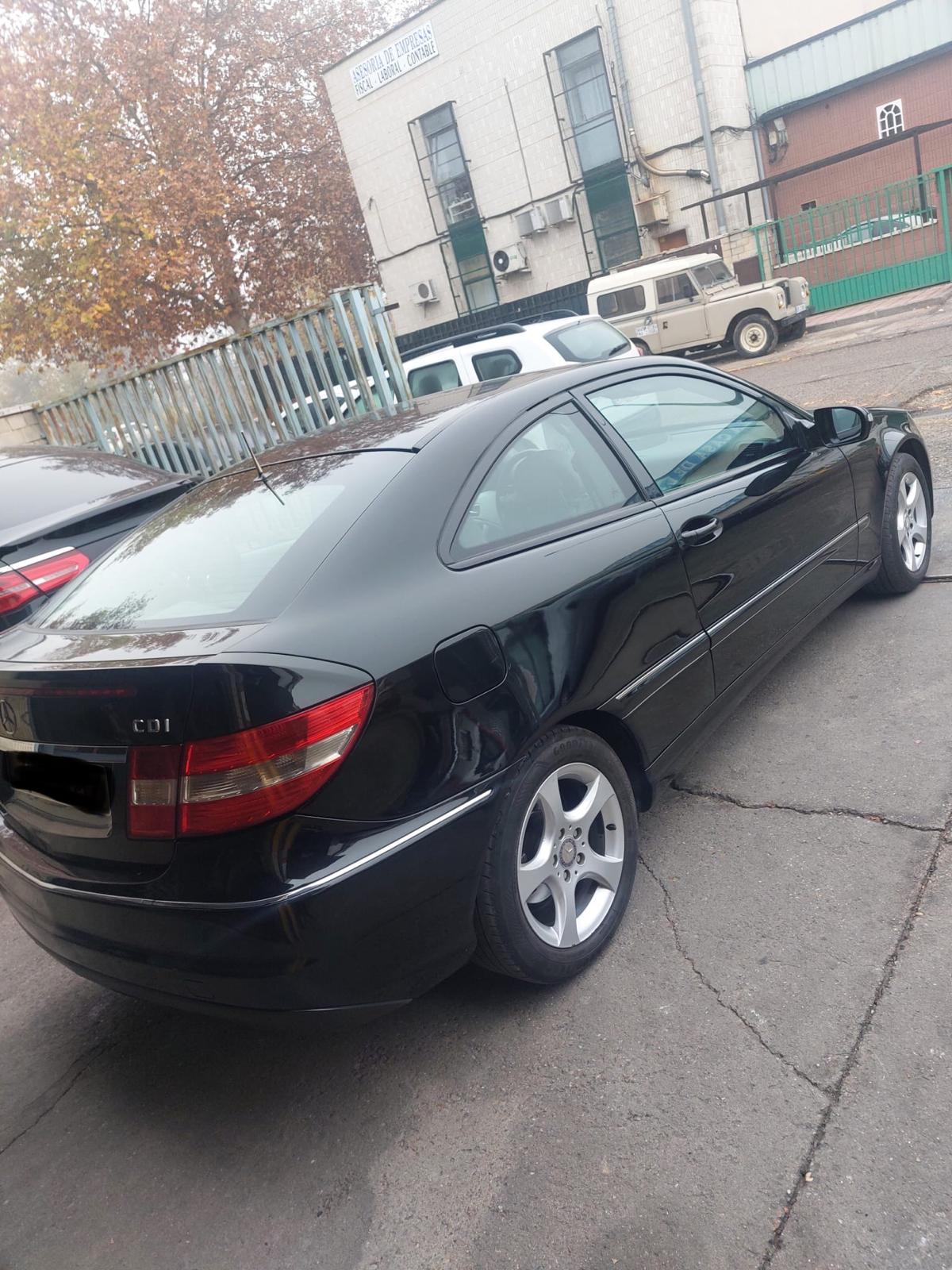
								Mercedes CLC 220 full									