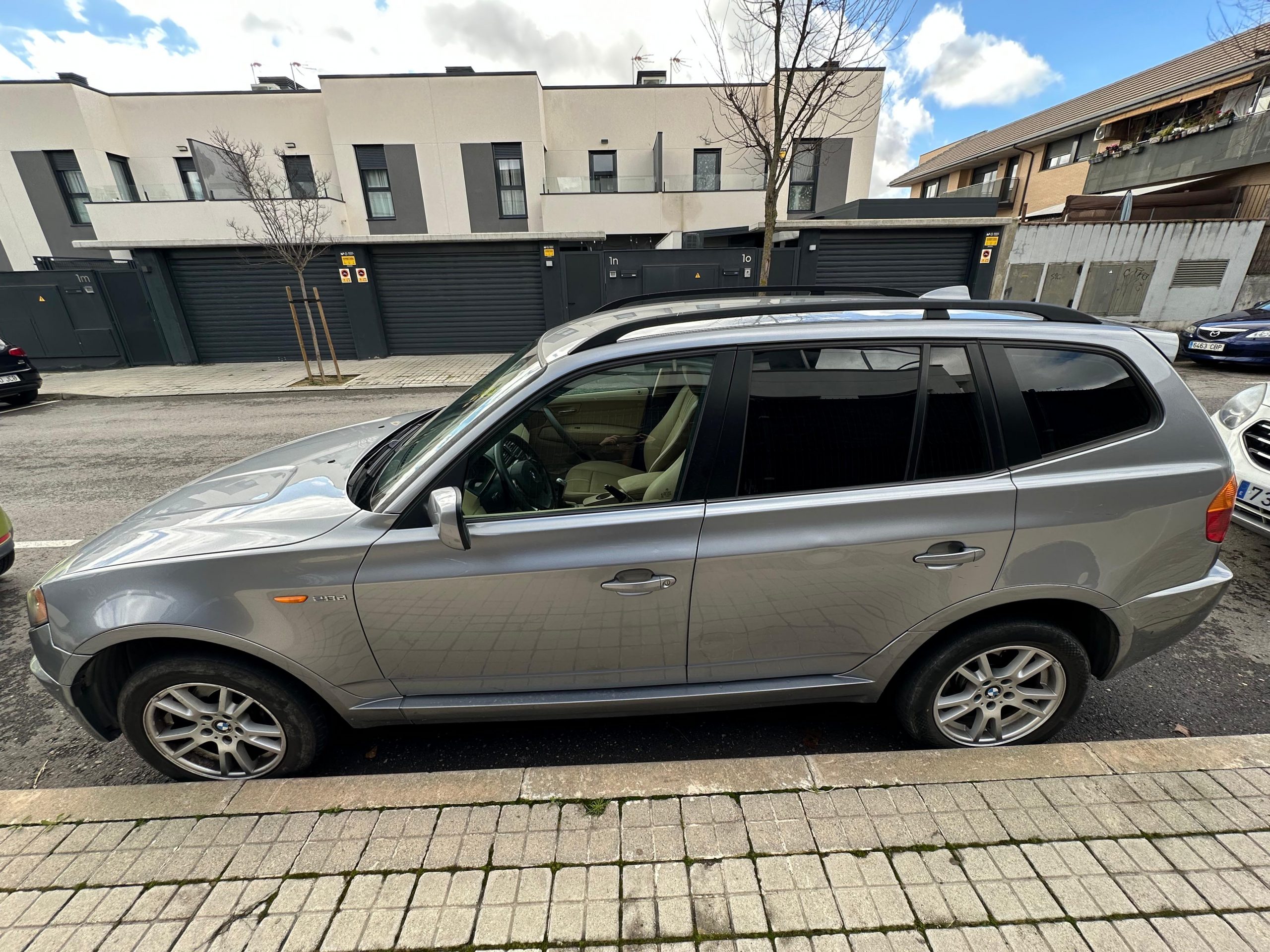 
								BMW X3 full									