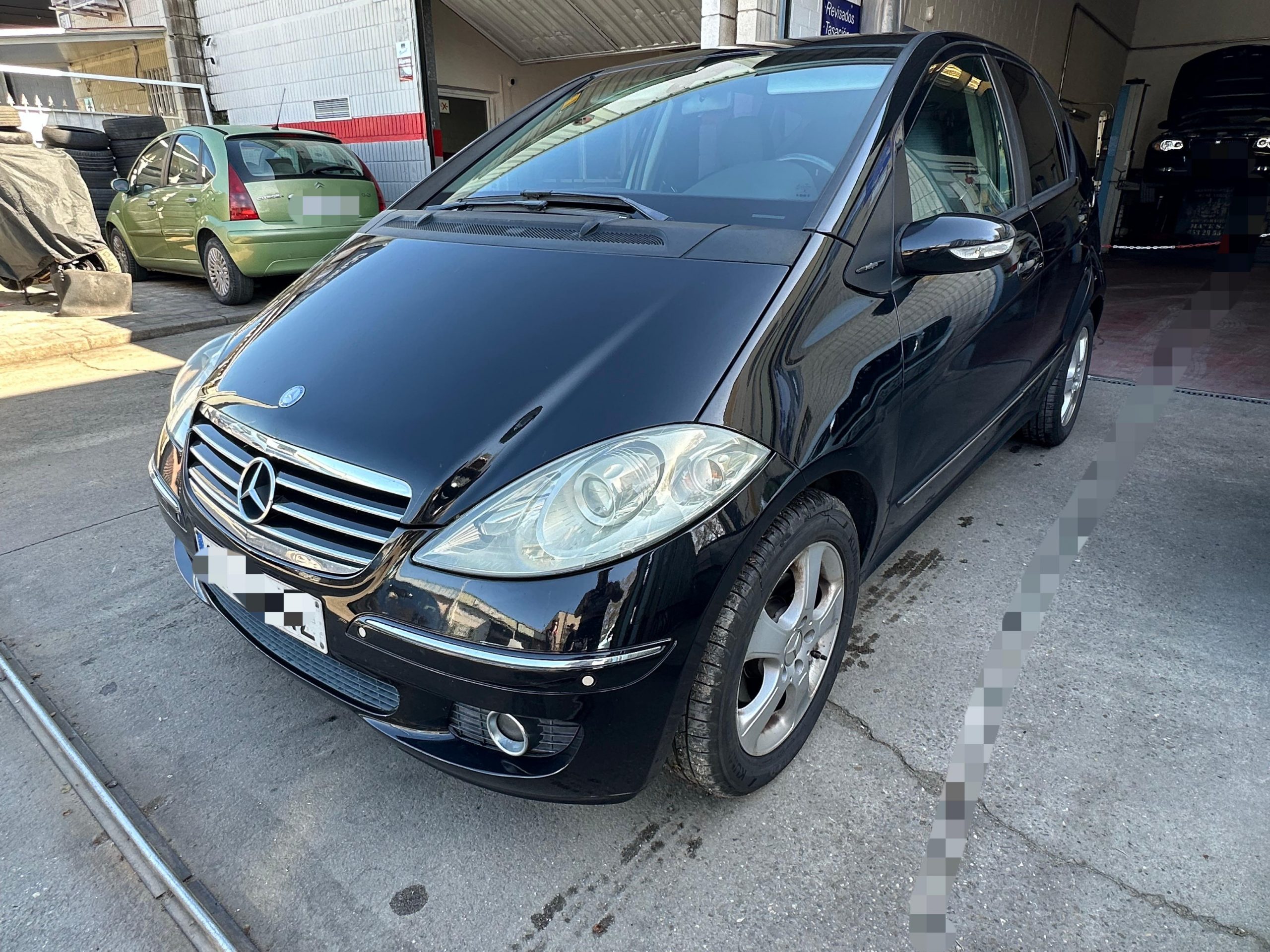 
								MERCEDES CLASE A180 full									