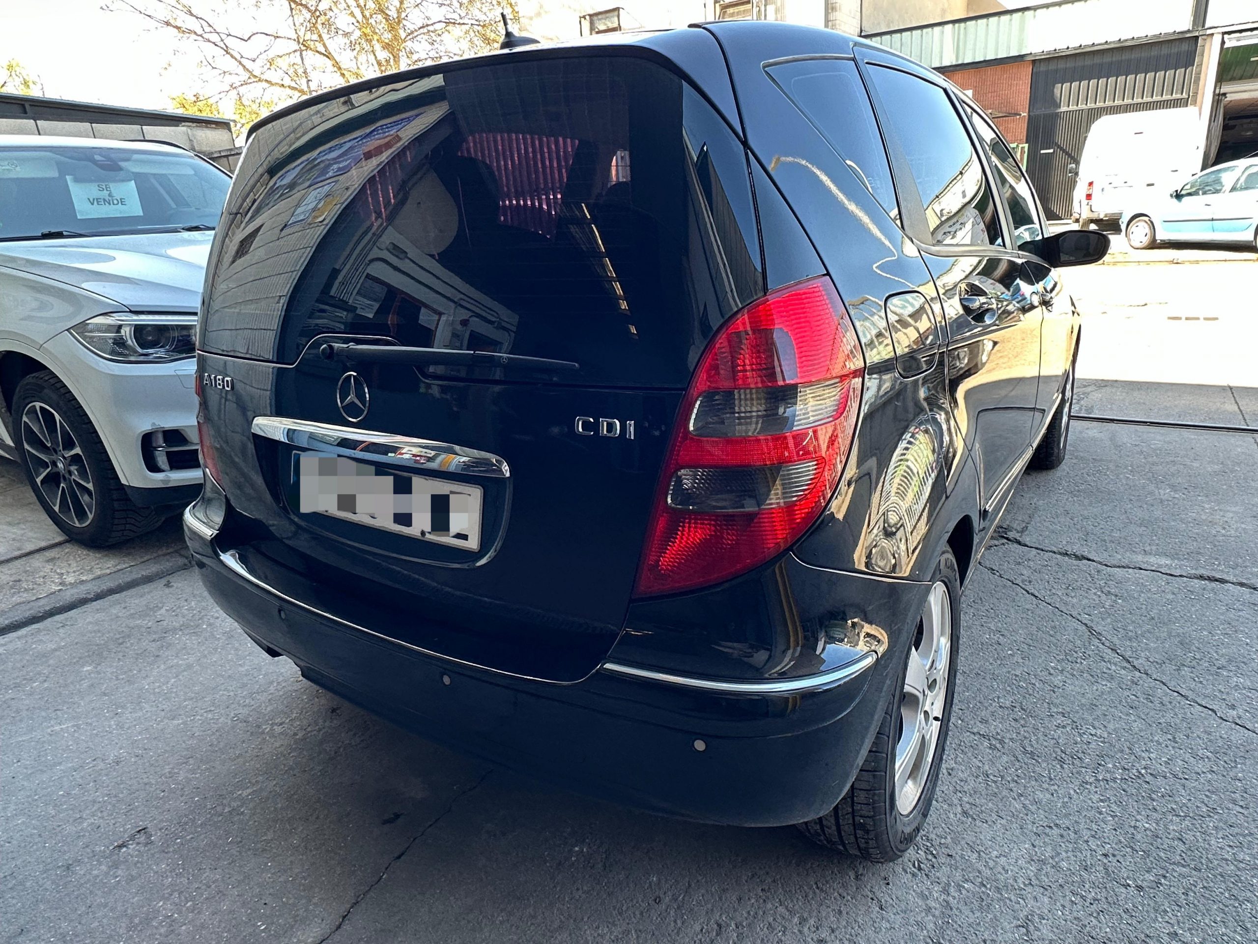 
								MERCEDES CLASE A180 full									