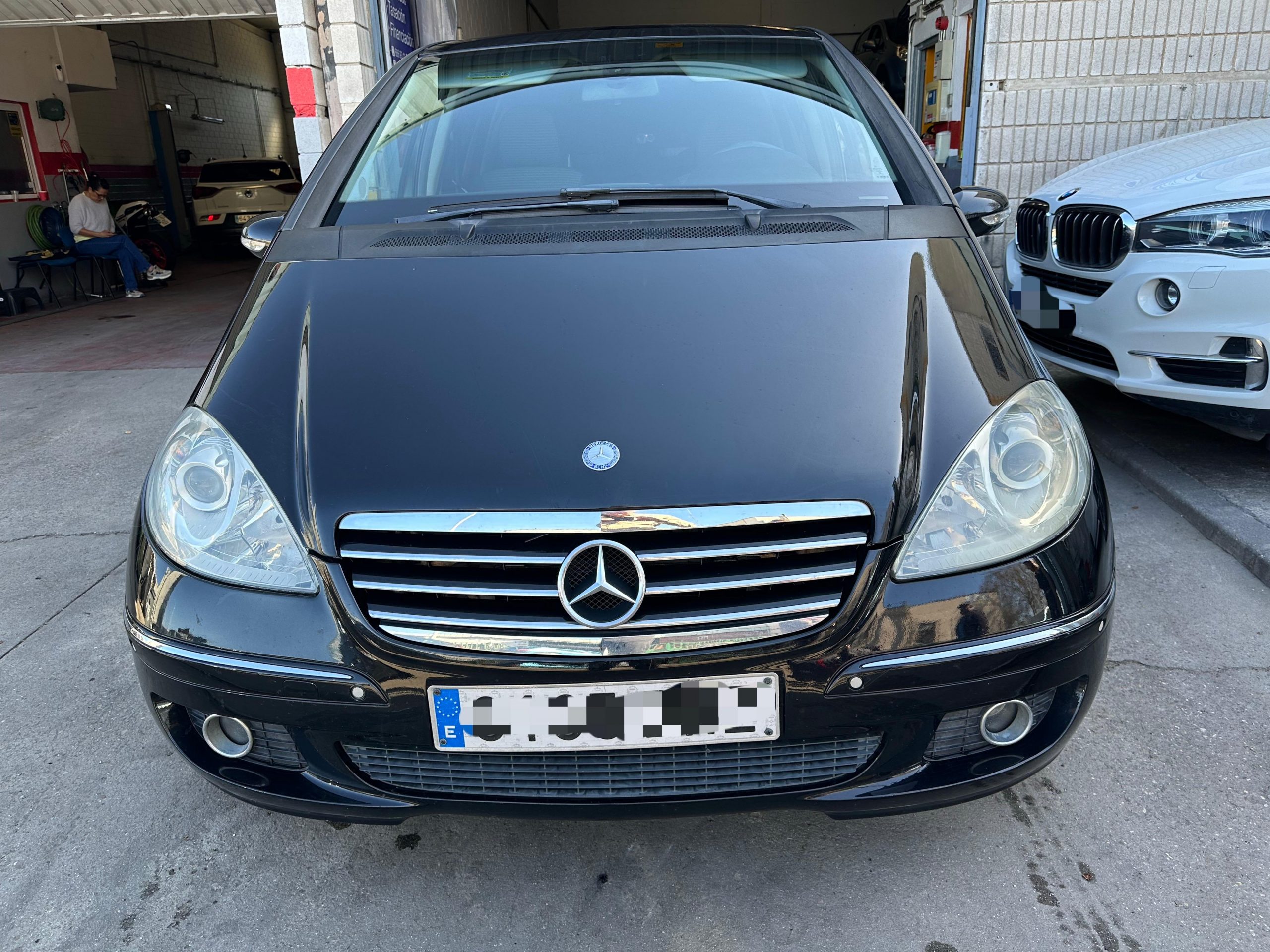
								MERCEDES CLASE A180 full									