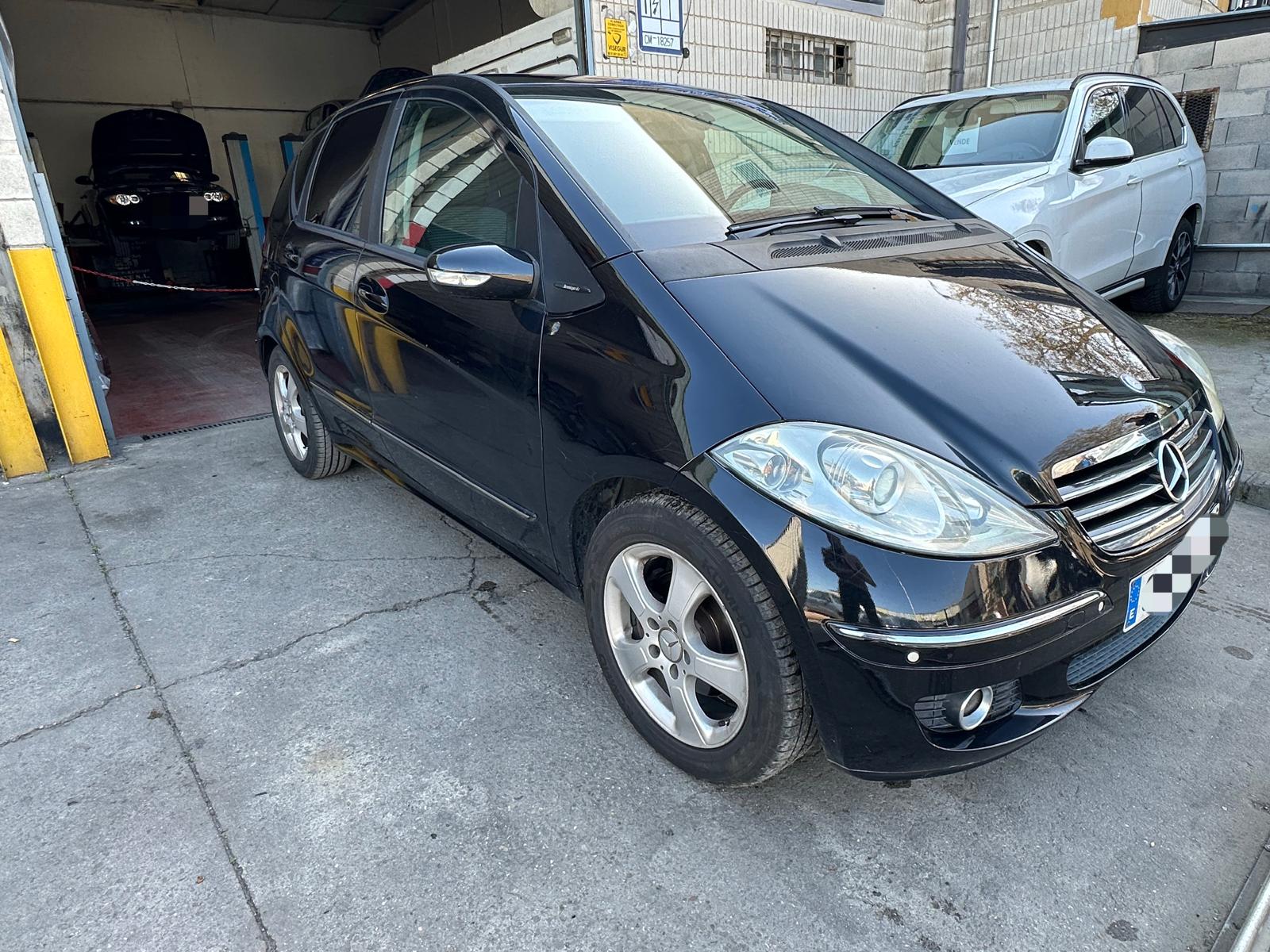 
								MERCEDES CLASE A180 full									