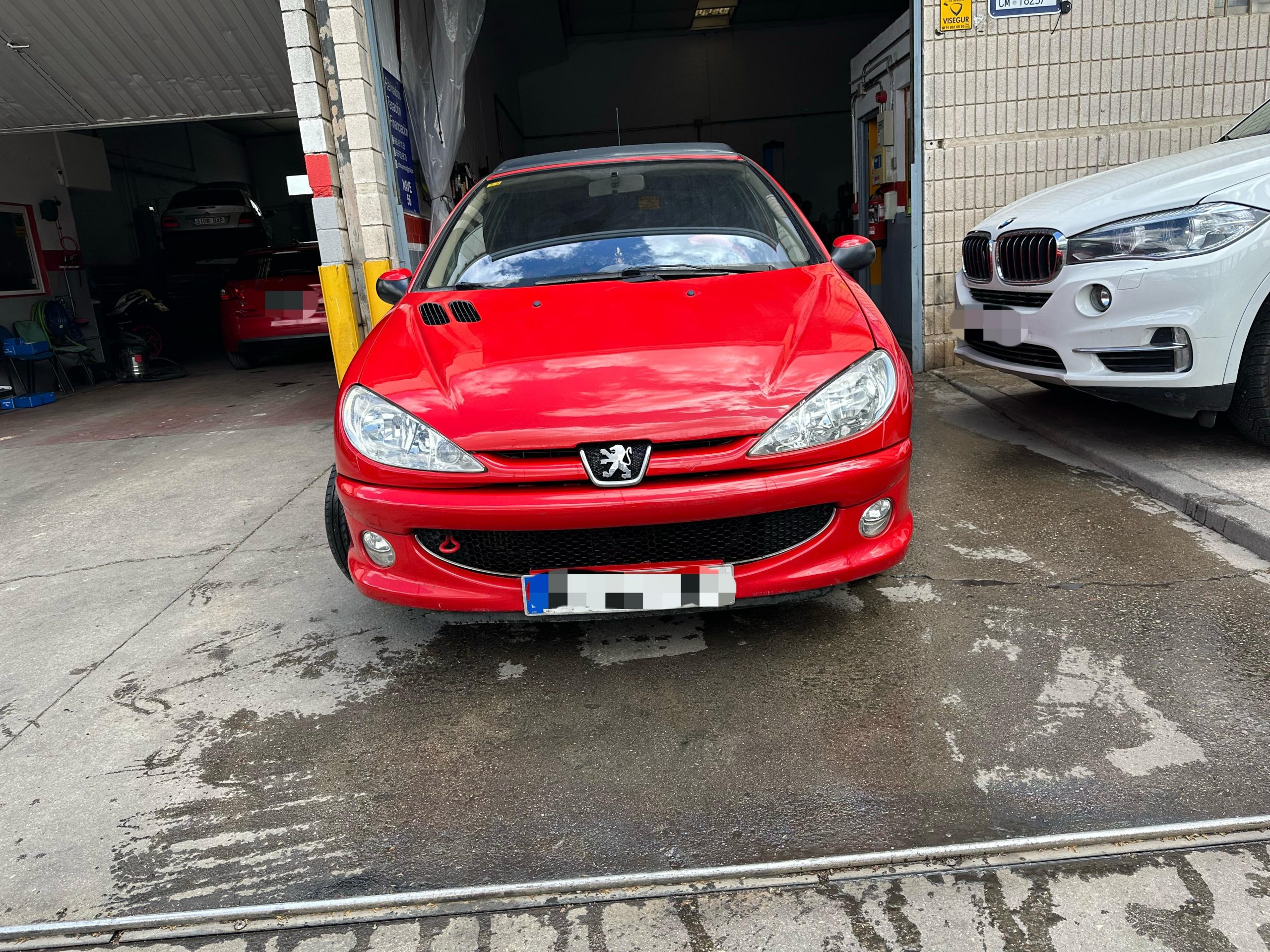 
								PEUGEOT 206 HDI XS full									