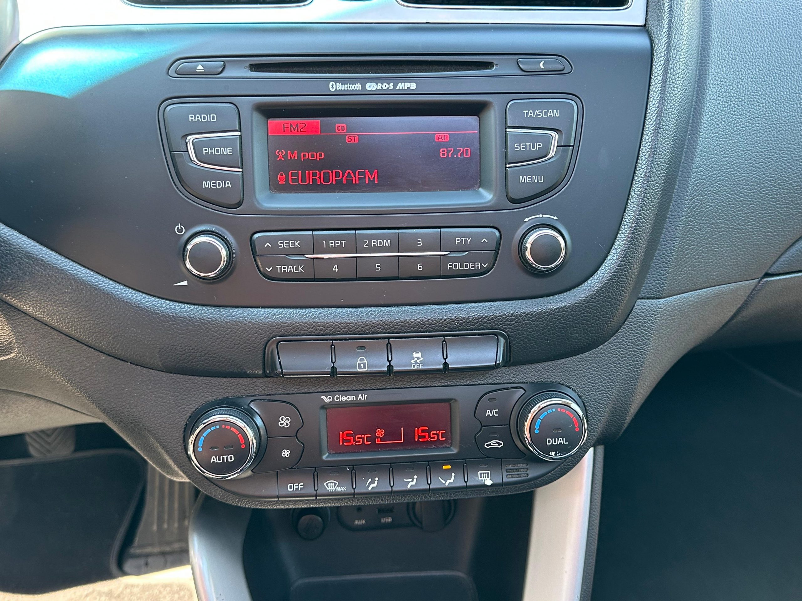 
								KIA Cee´d full									