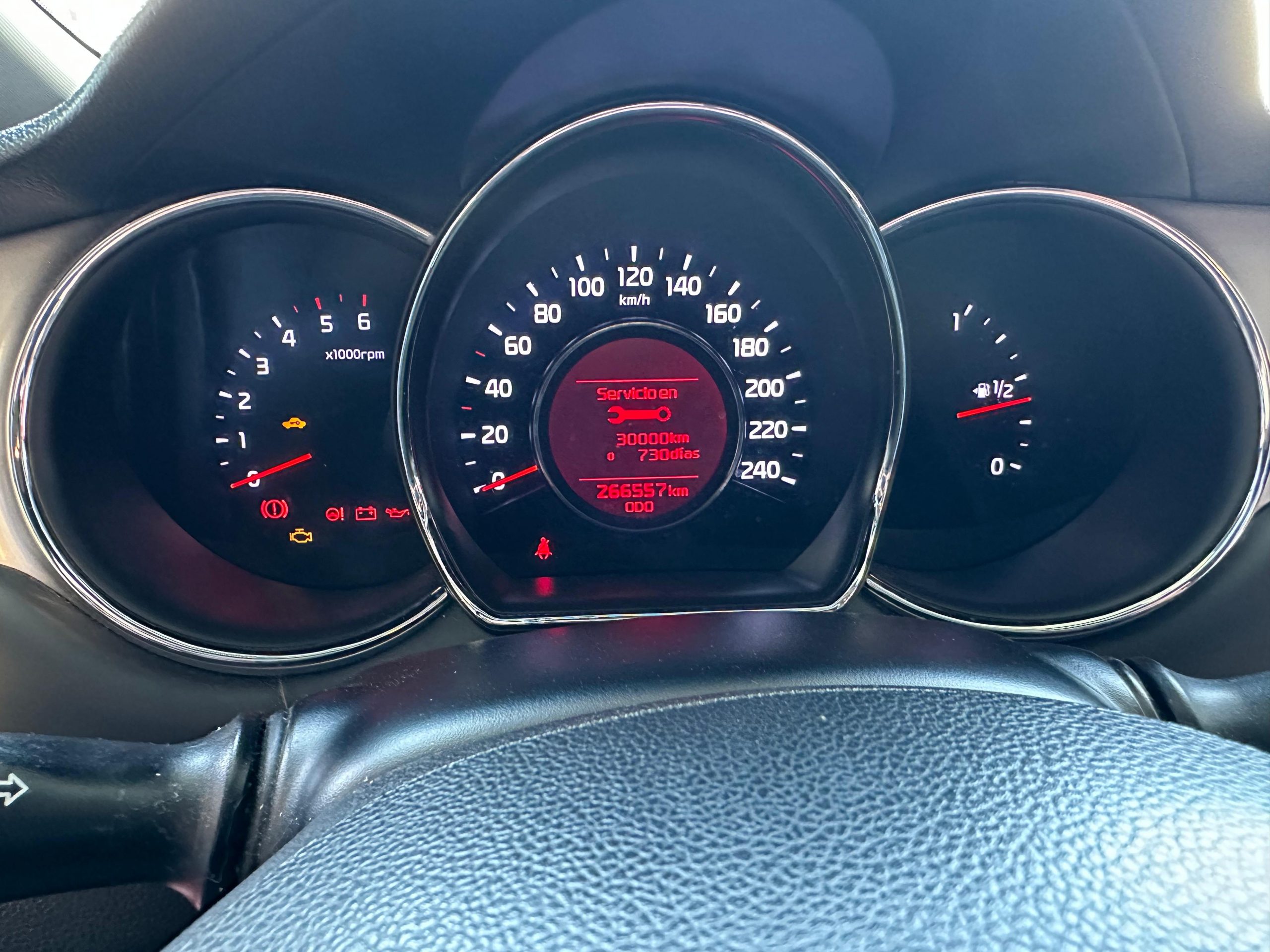 
								KIA Cee´d full									