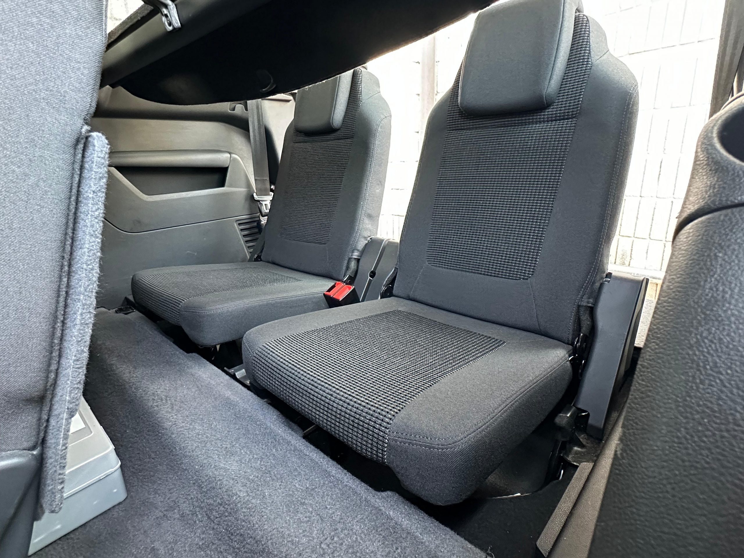 
								Peugeot 5008 full									
