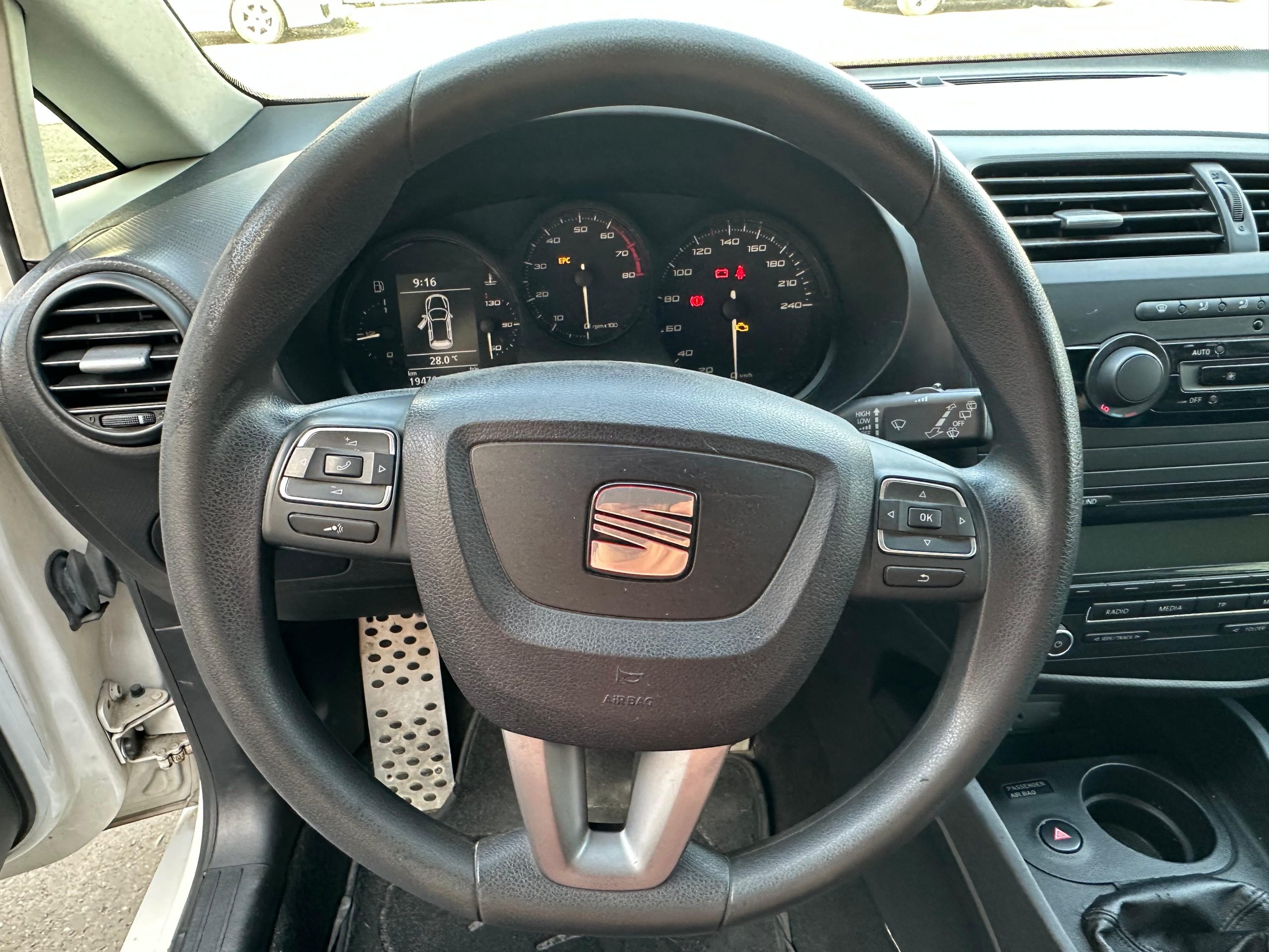 
								SEAT LEÓN full									