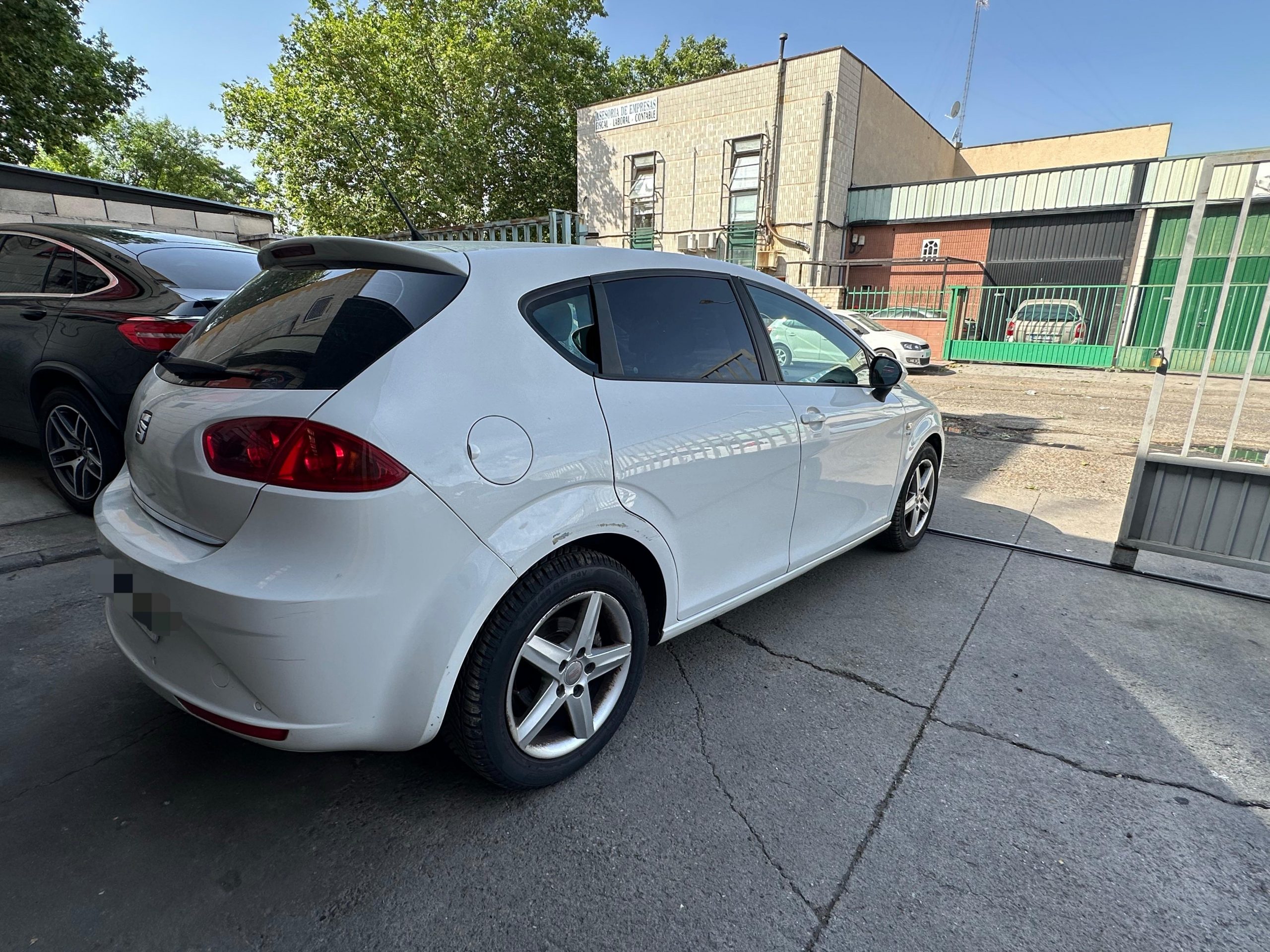 
								SEAT LEÓN full									