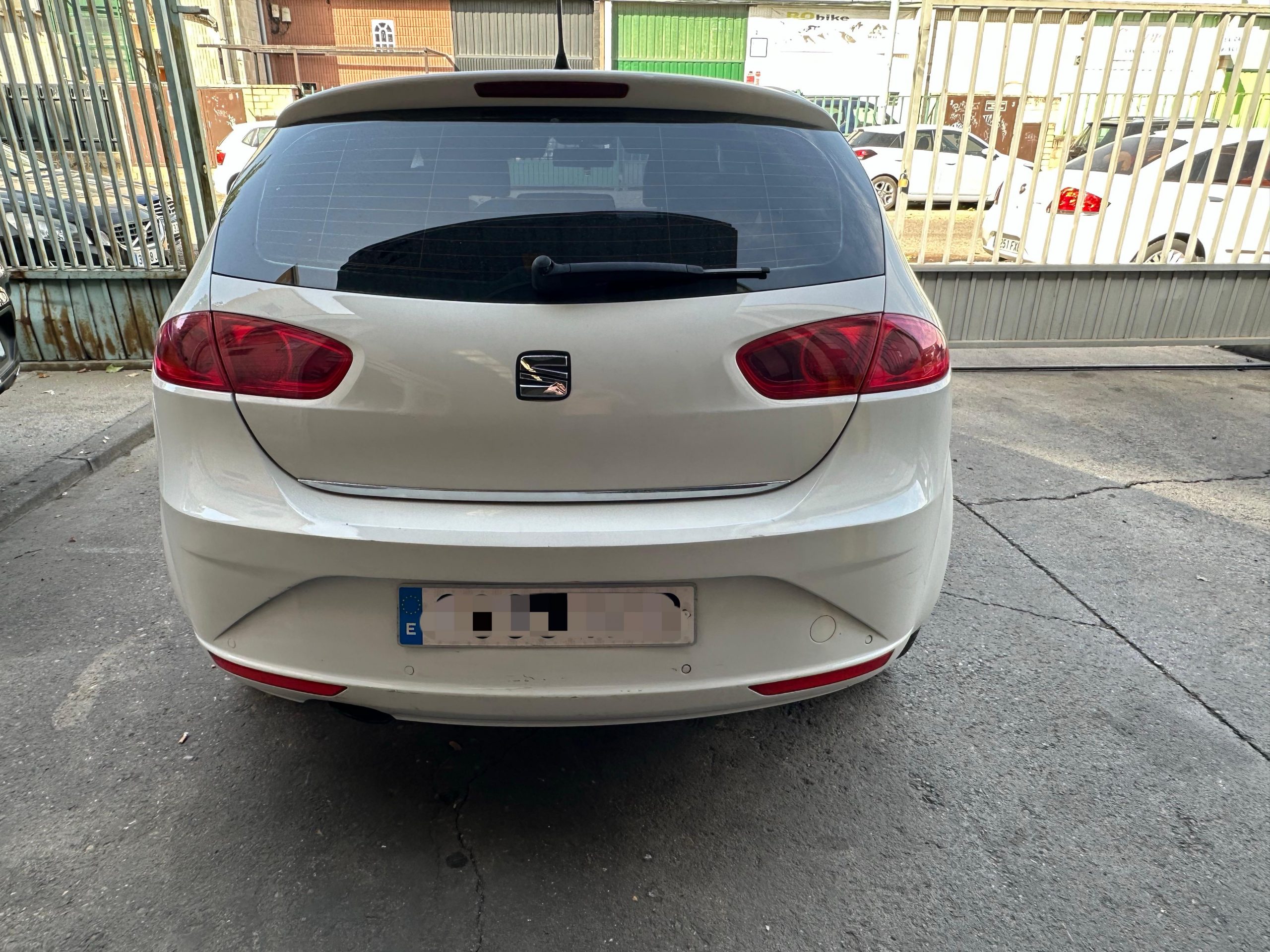
								SEAT LEÓN full									