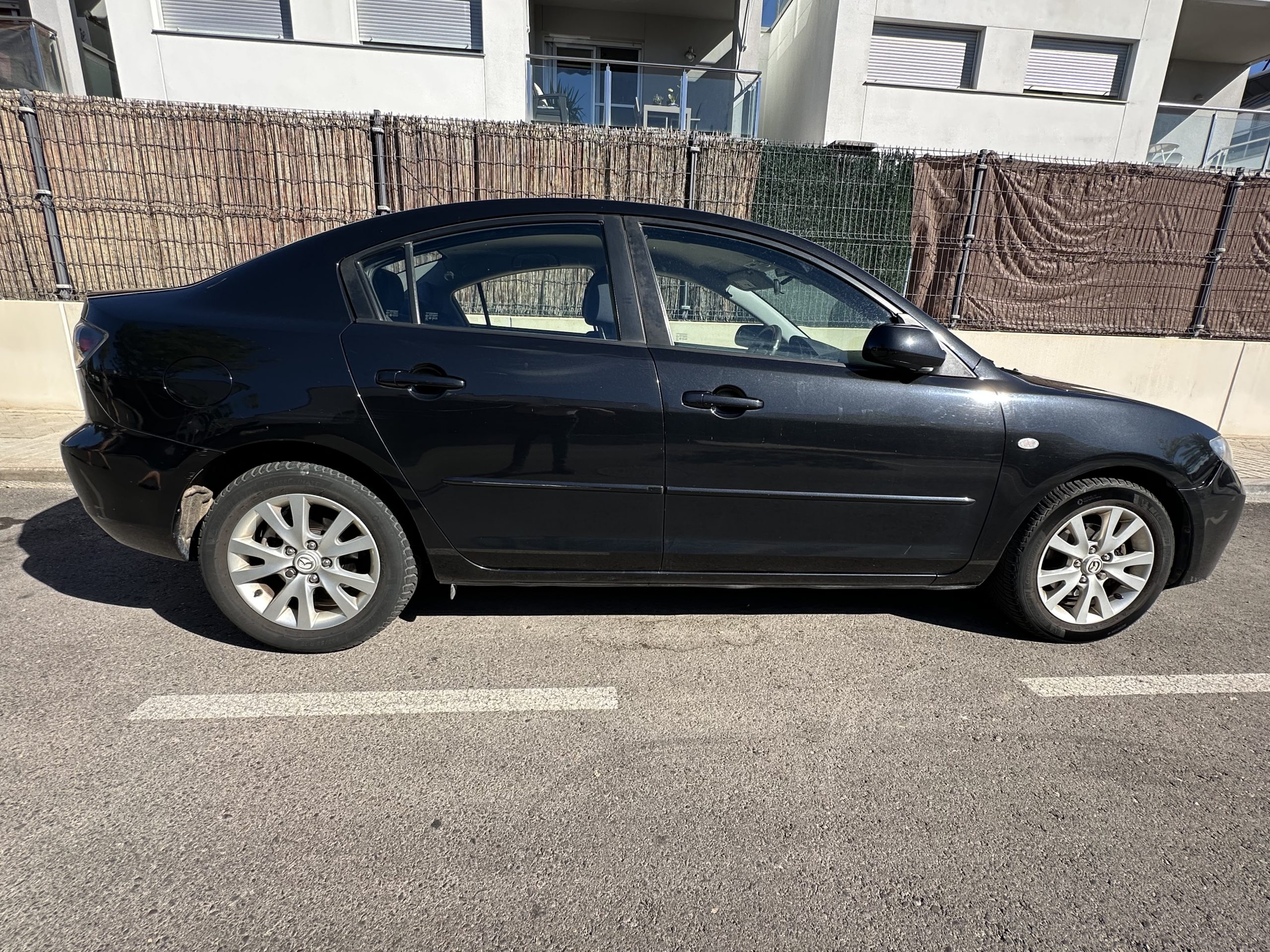 
								Mazda 3 2011 full									