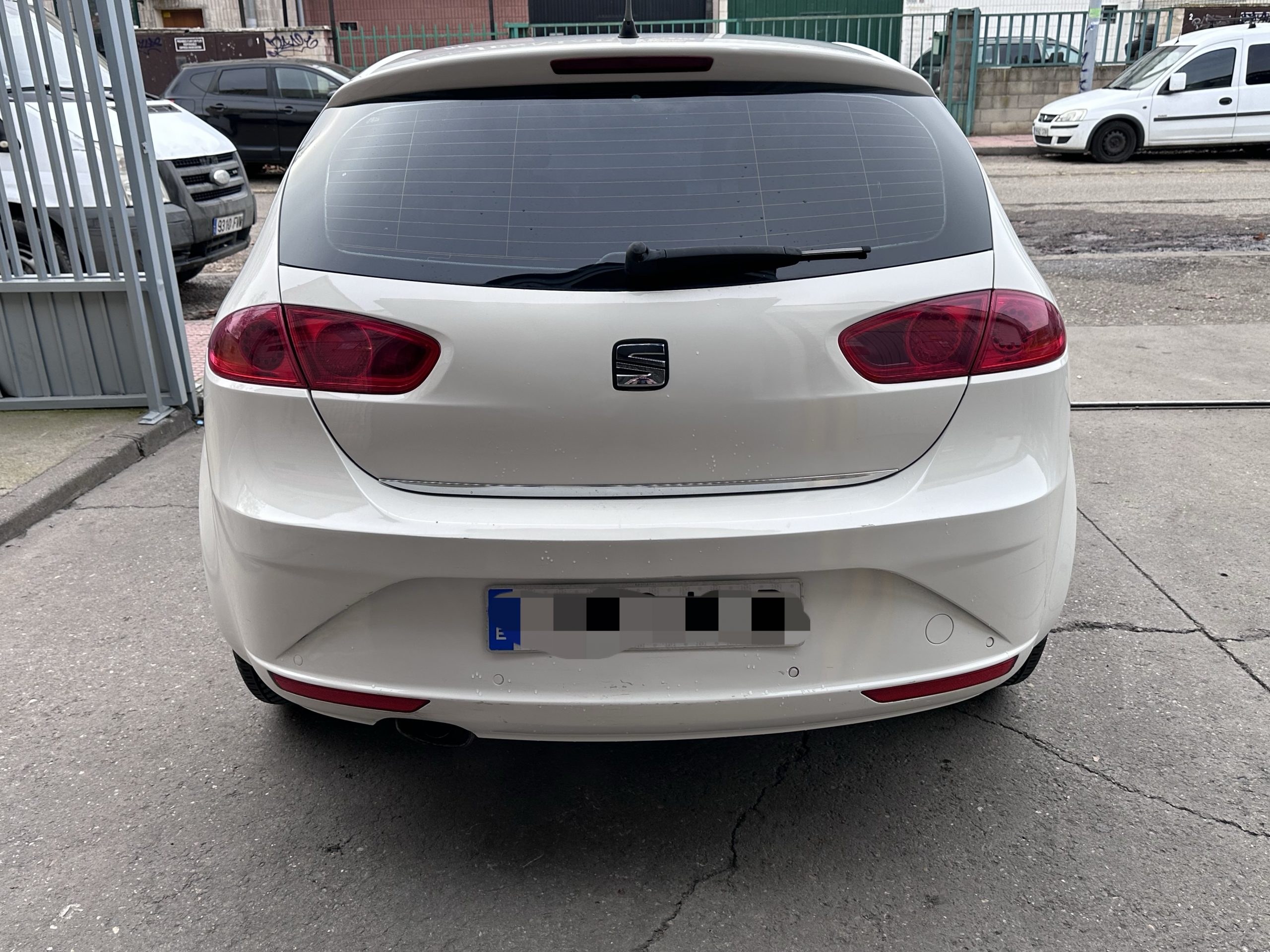 
								SEAT LEÓN full									