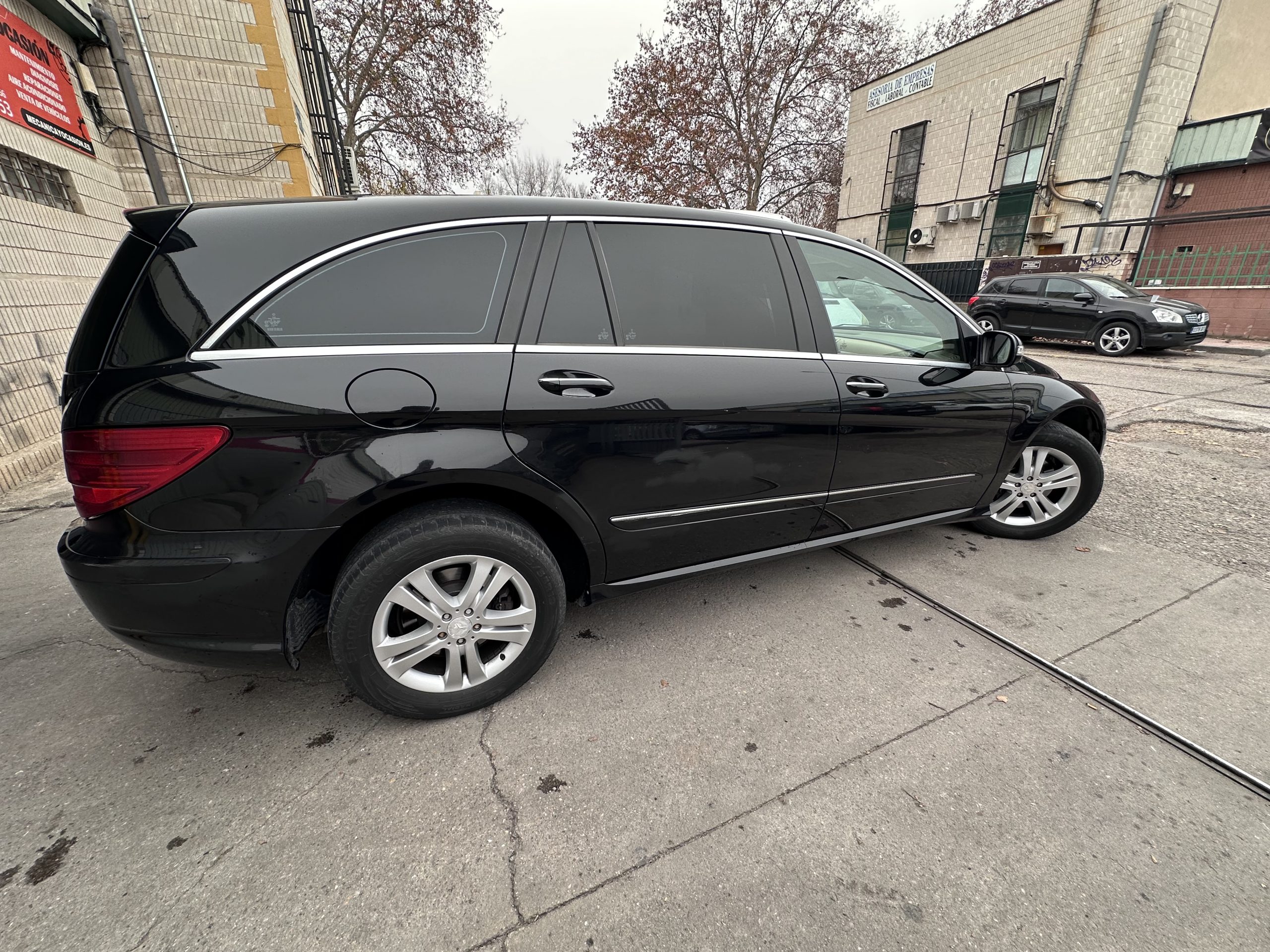 
								MERCEDES CLASE R 280 full									