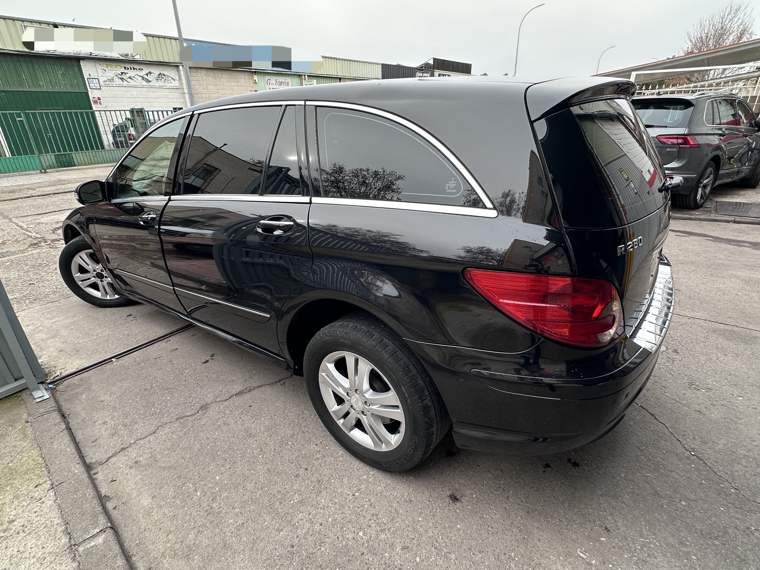 
								MERCEDES CLASE R 280 full									