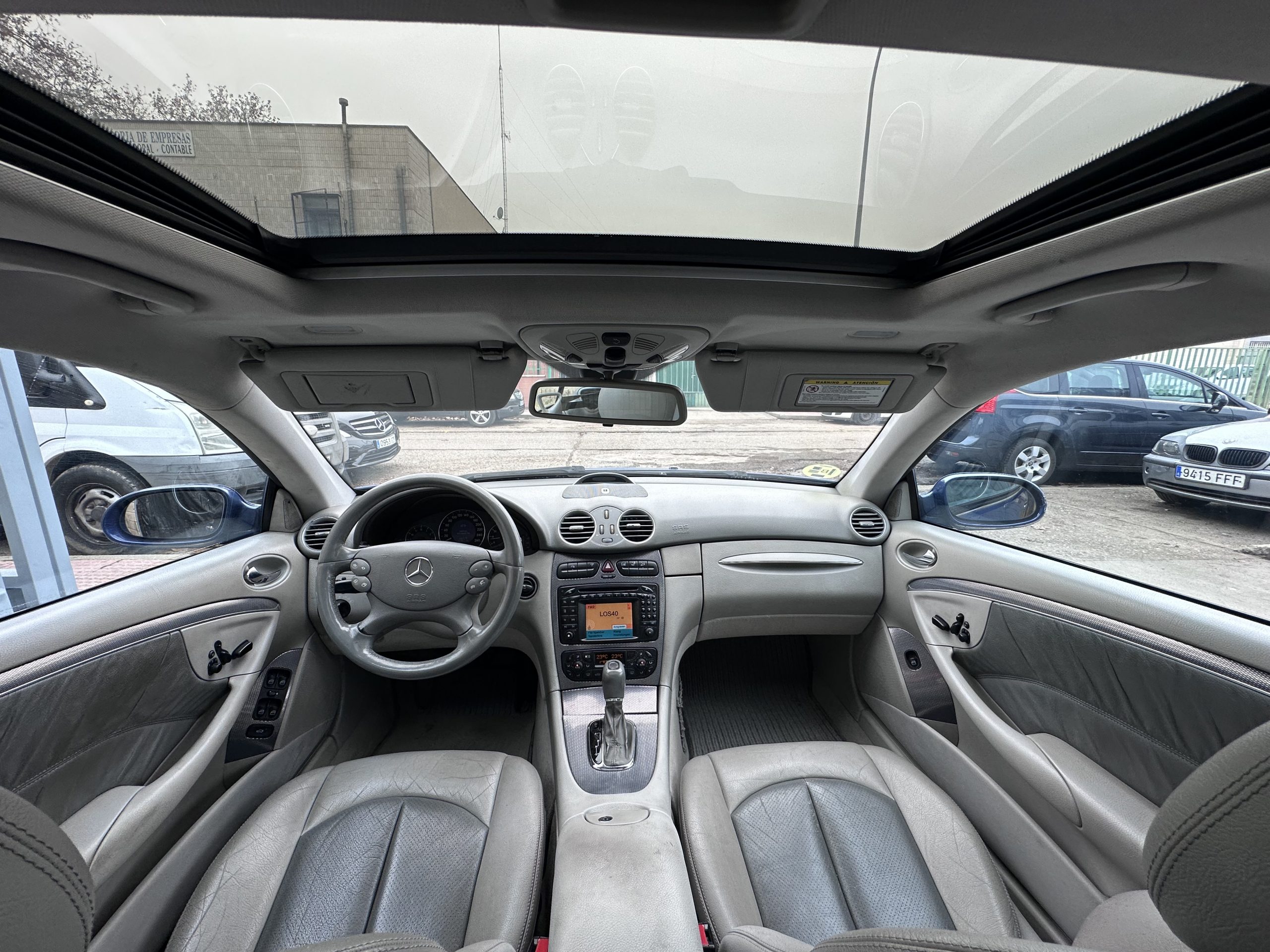 
								Mercedes CLK 500 full									