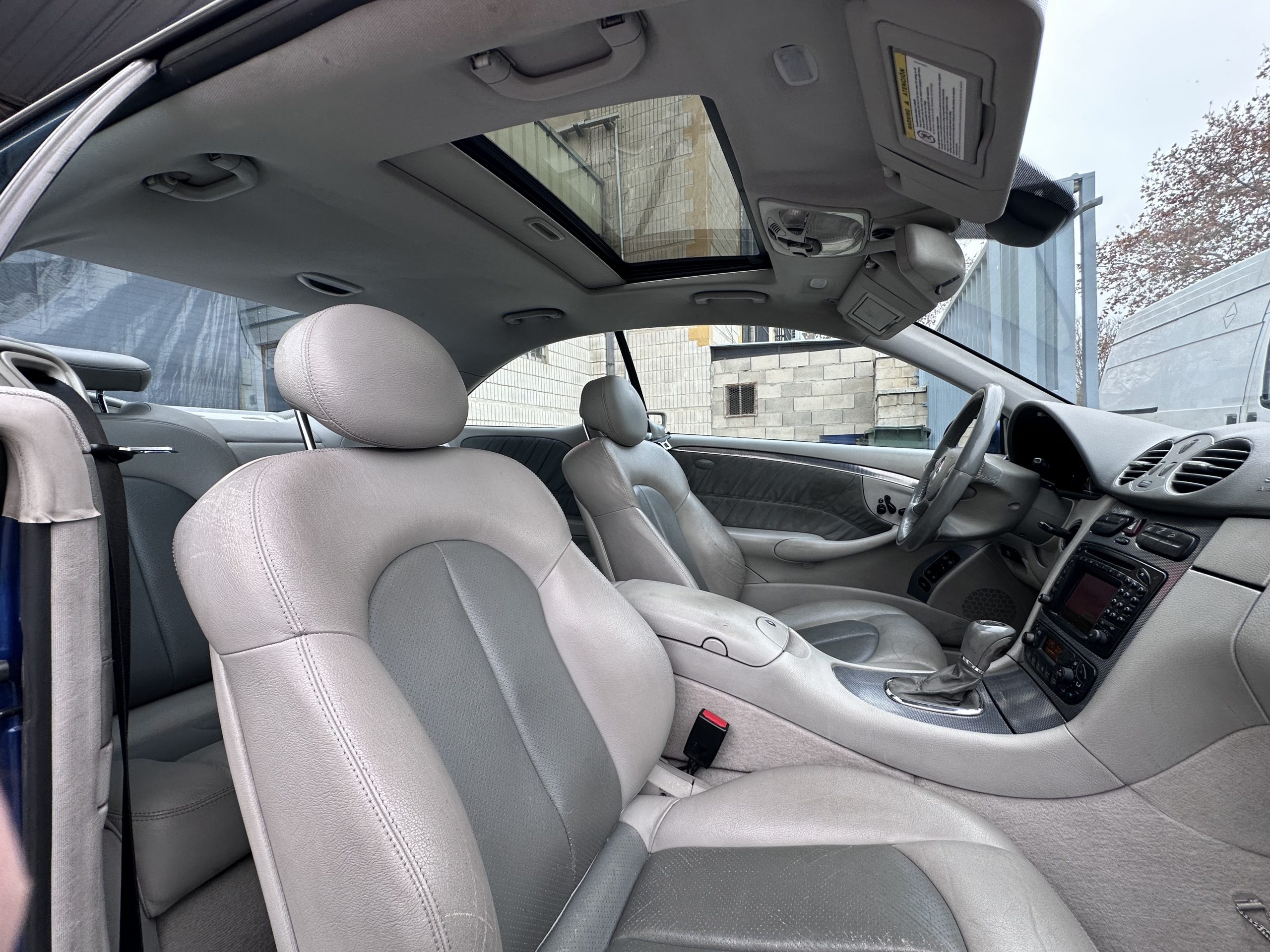 
								Mercedes CLK 500 full									