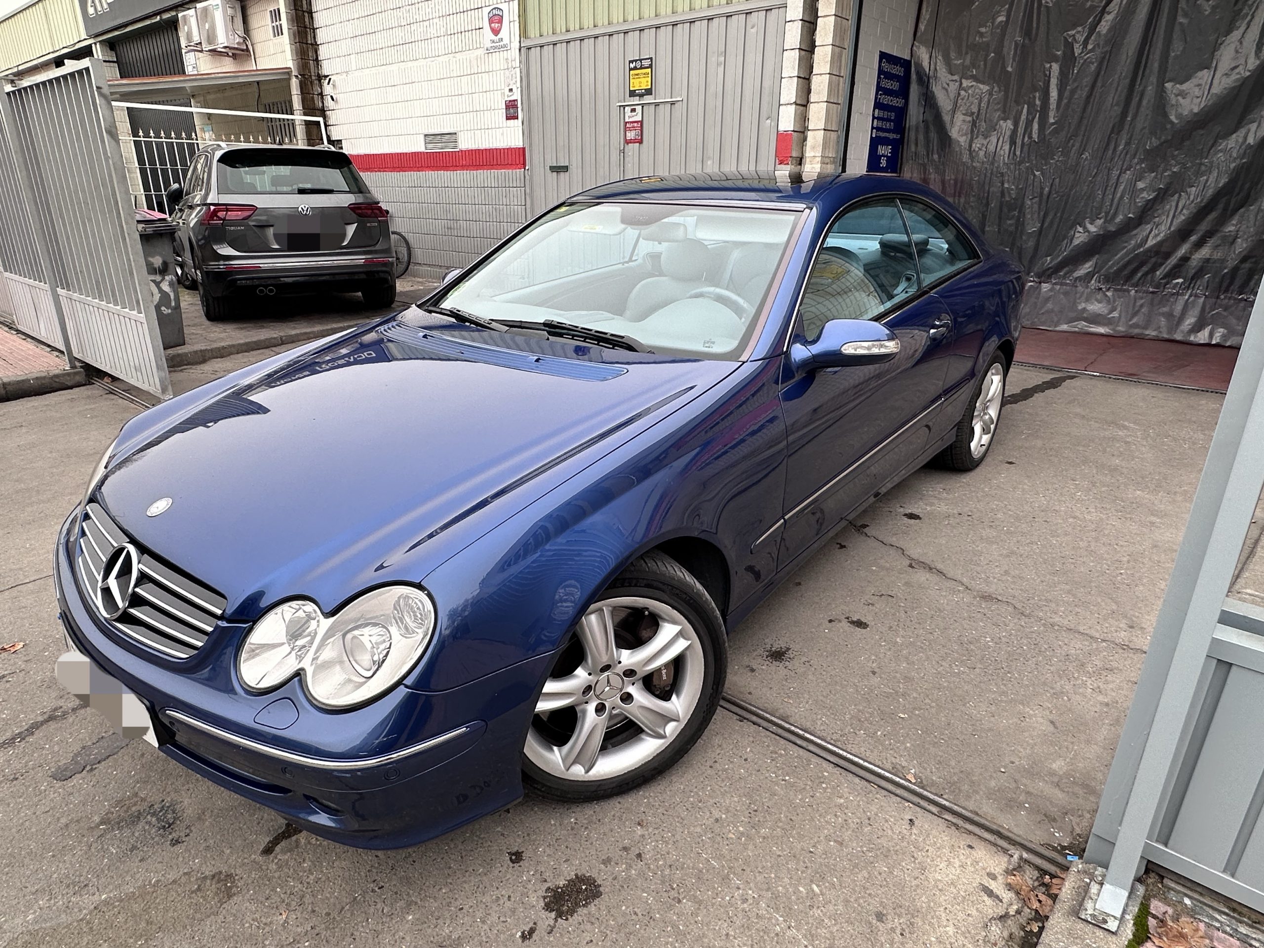 
								Mercedes CLK 500 full									