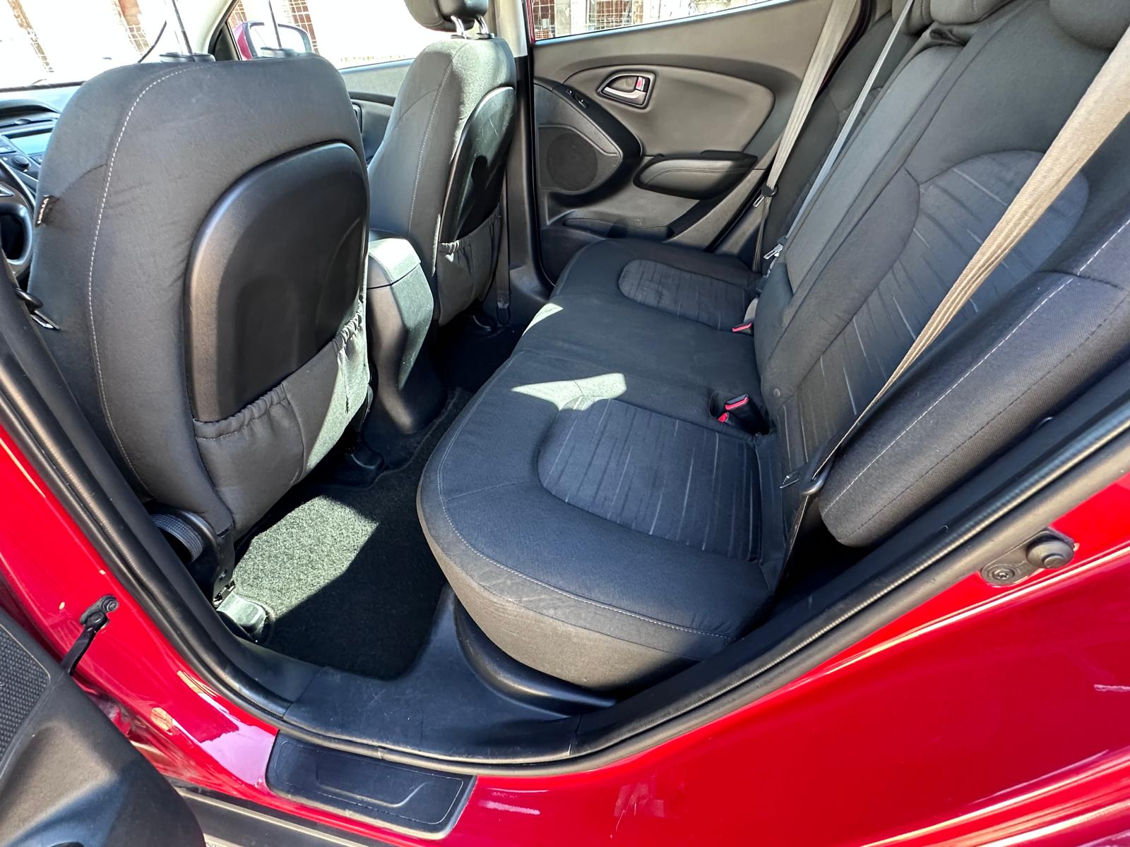 
								HYUNDAI IX 35 2014 full									