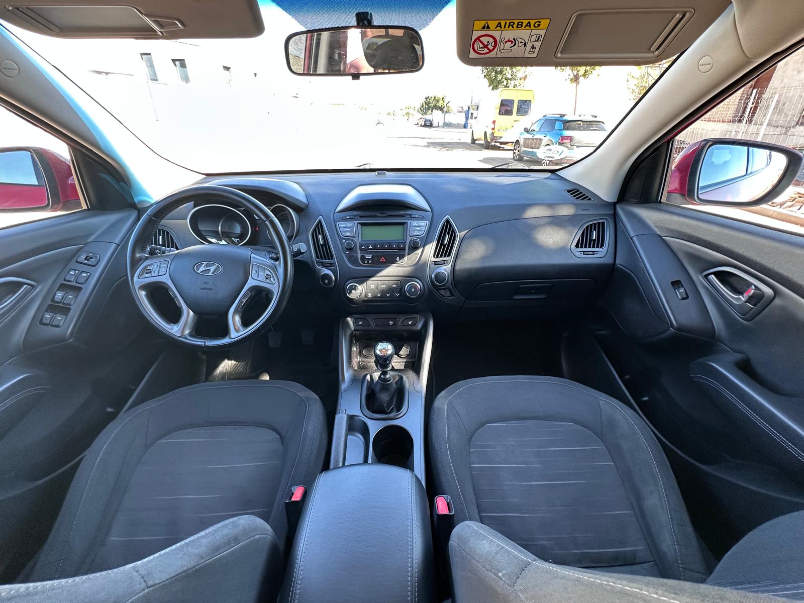 
								HYUNDAI IX 35 2014 full									
