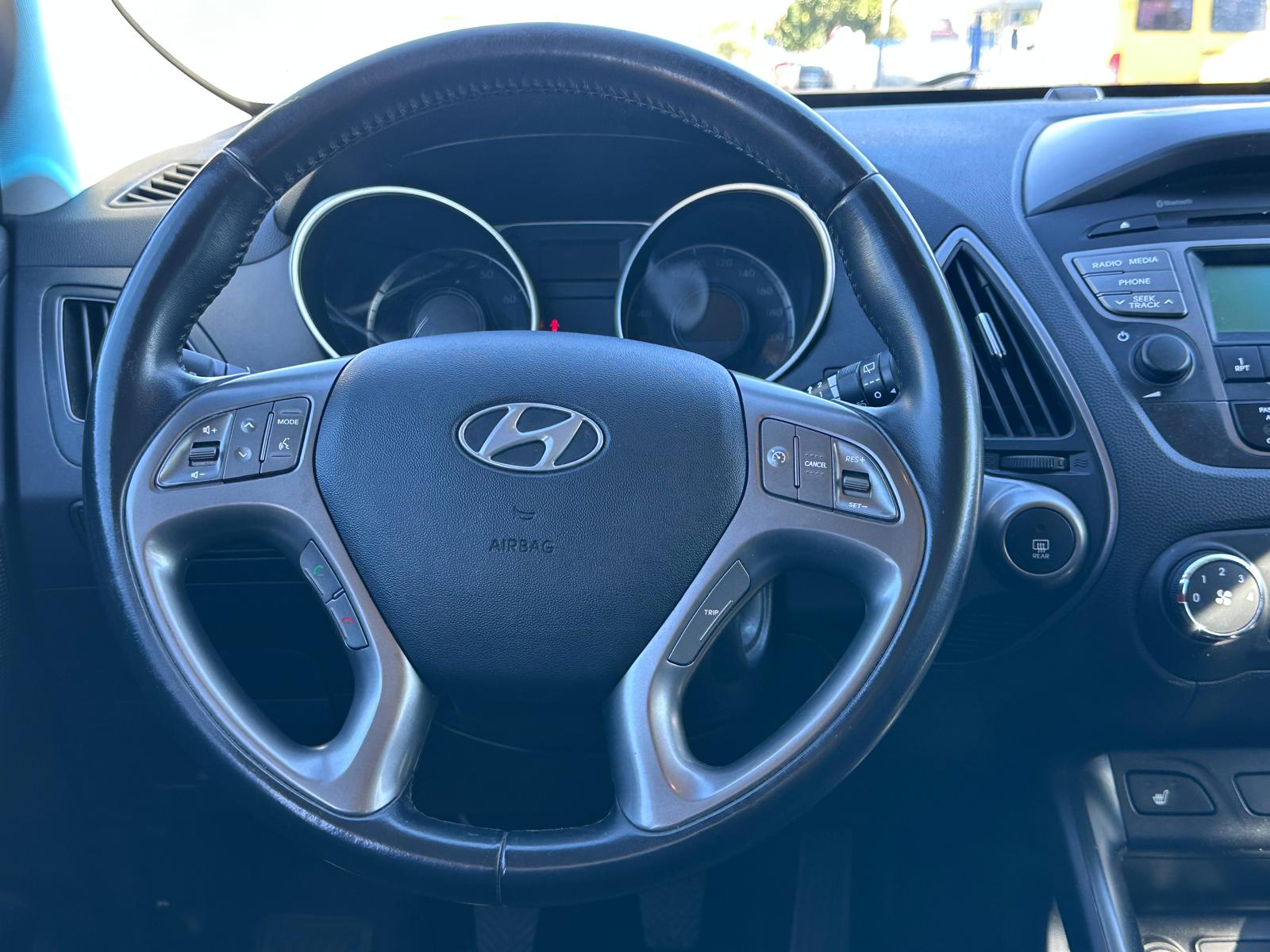 
								HYUNDAI IX 35 2014 full									