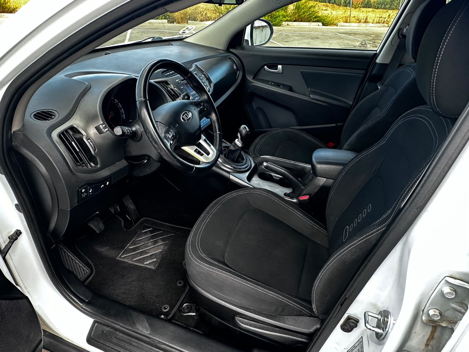 
								Kia Sportage 2013 full									