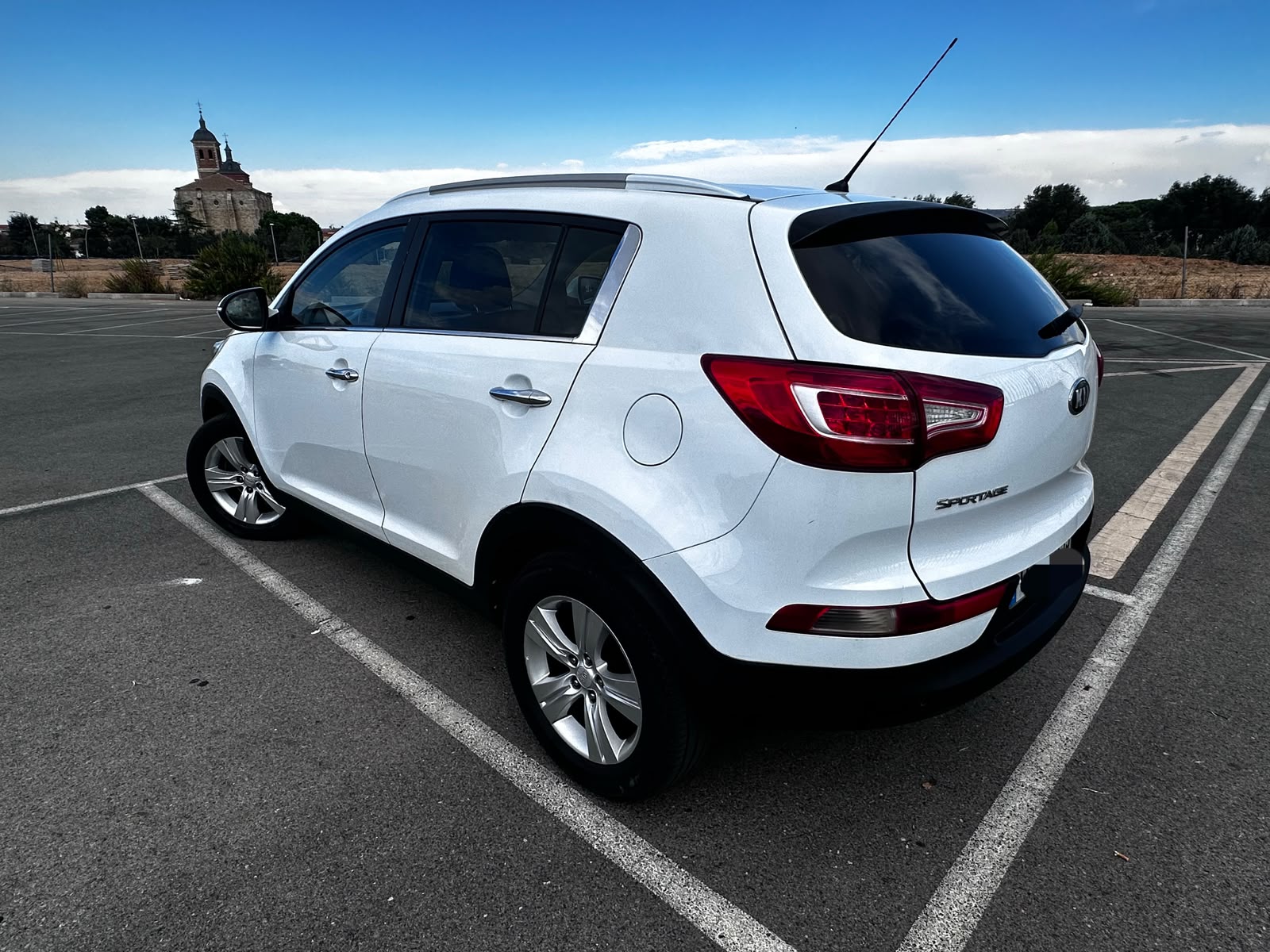 
								Kia Sportage 2013 full									