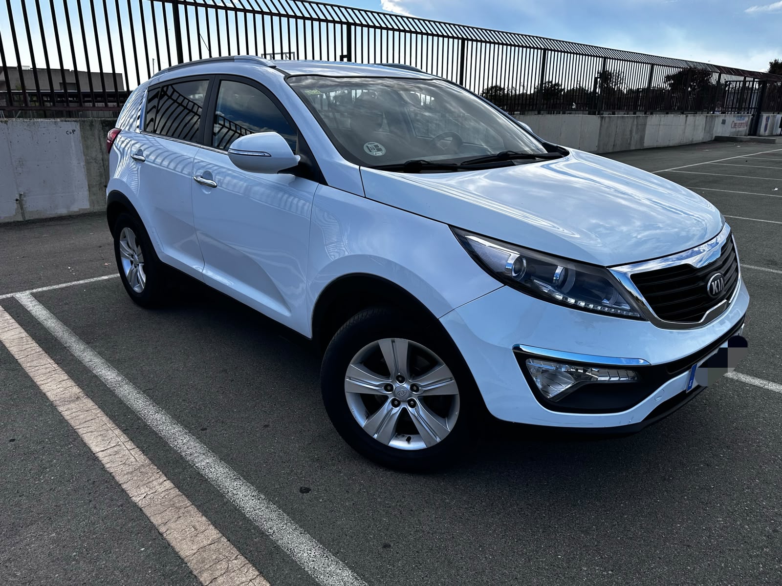 
								Kia Sportage 2013 full									
