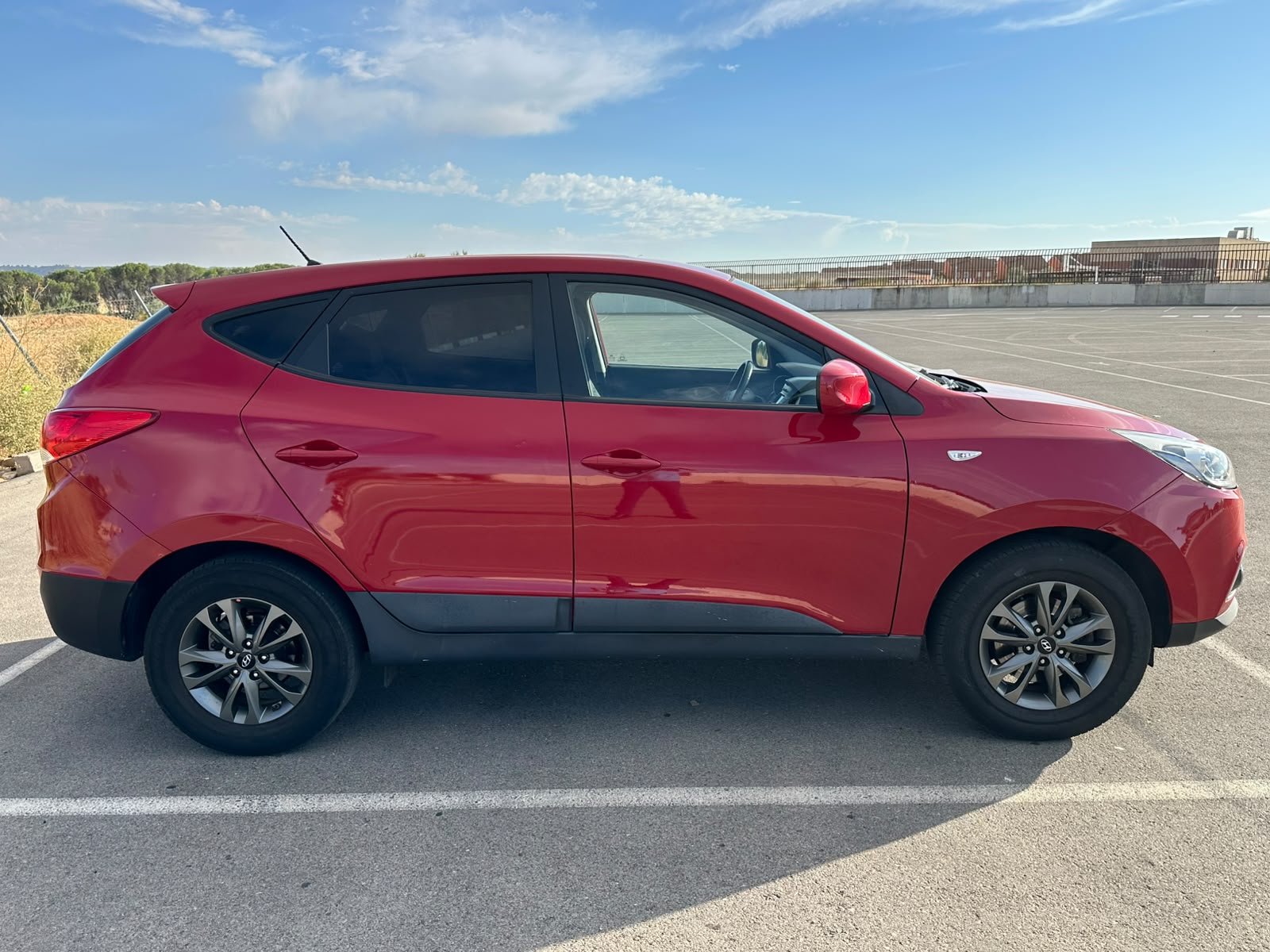 
								HYUNDAI IX 35 2014 full									