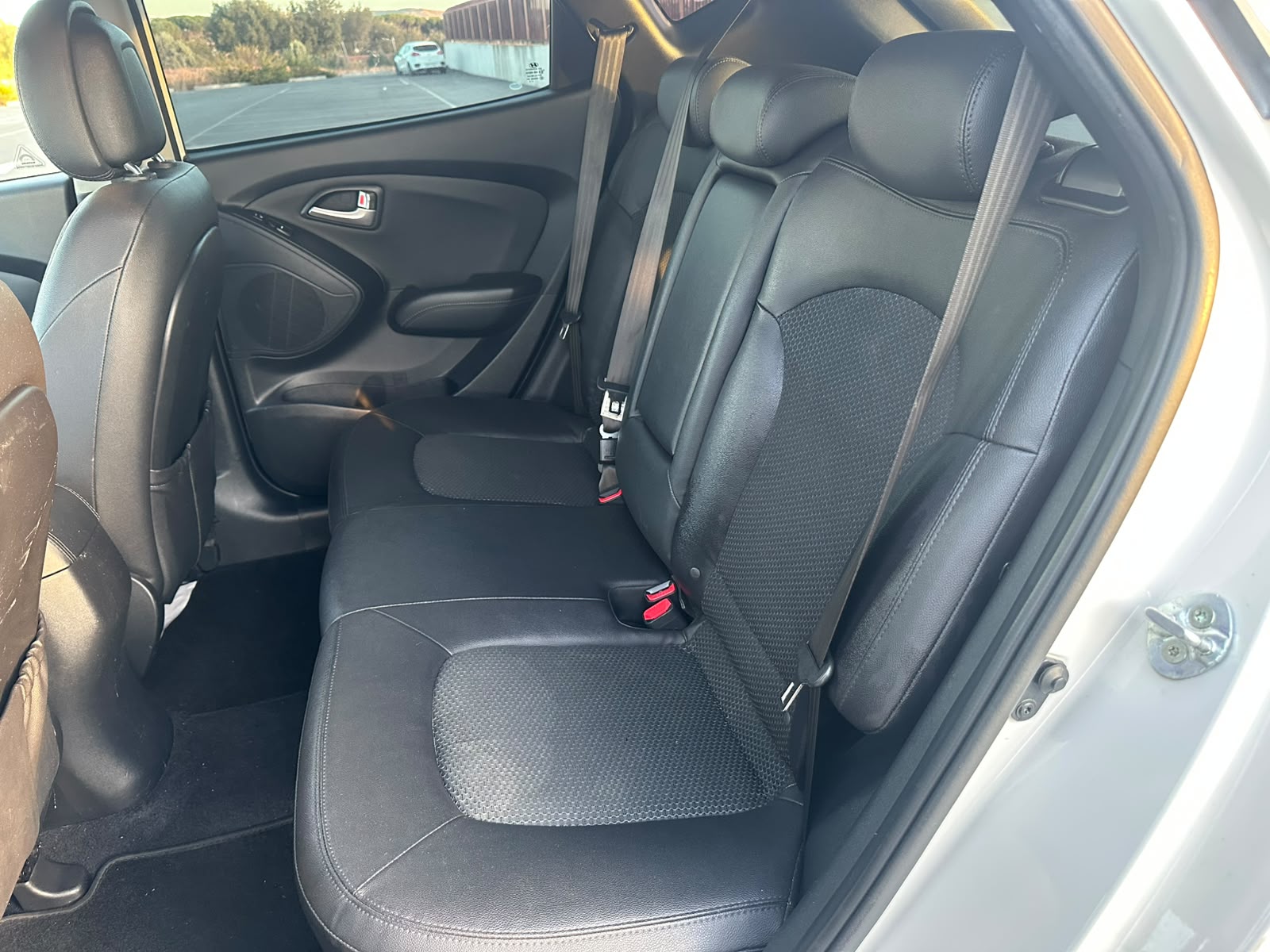 
								HYUNDAI IX 35 2013 full									