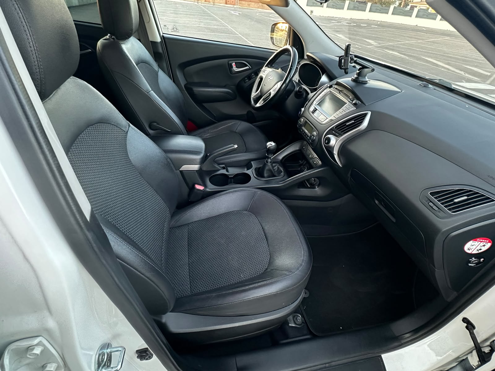 
								HYUNDAI IX 35 2013 full									