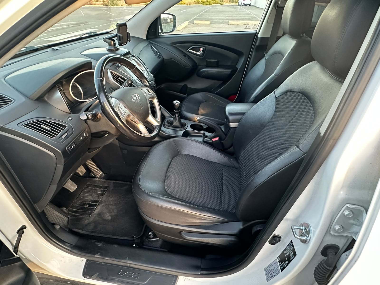 
								HYUNDAI IX 35 2013 full									