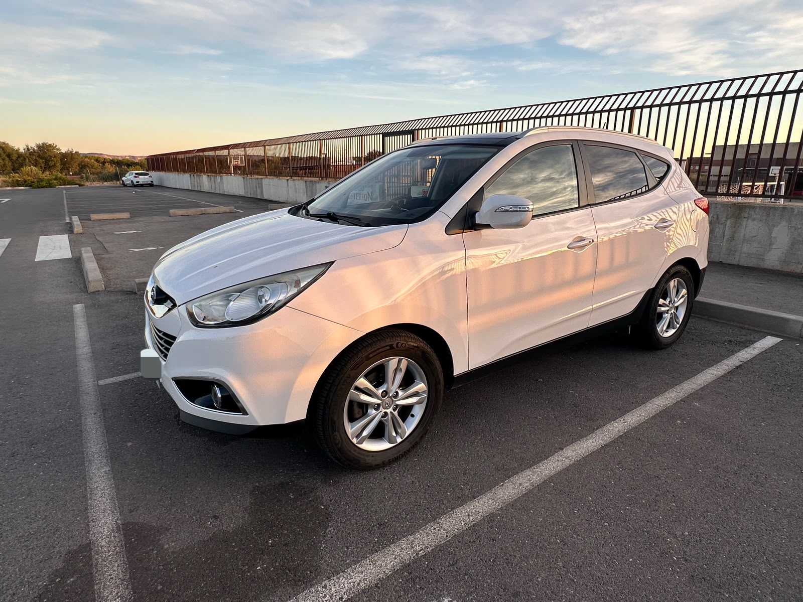 
								HYUNDAI IX 35 2013 full									